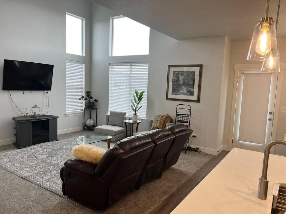 Brand New 3-Beds Stylish Entire House At Lehi别墅 外观 照片
